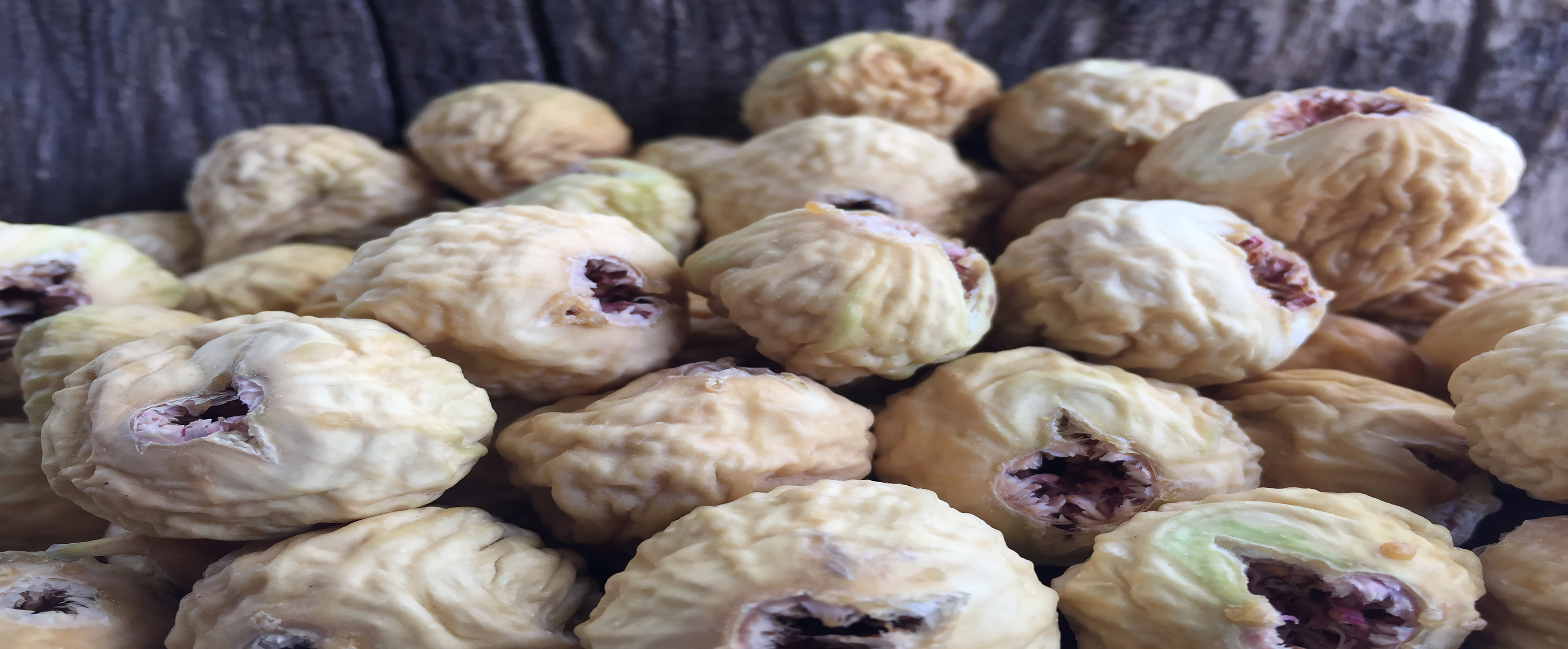 dried figs with sweet taste